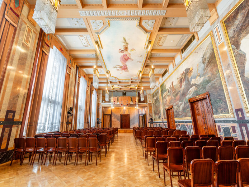 Vivaldi Four Seasons in Municipal House