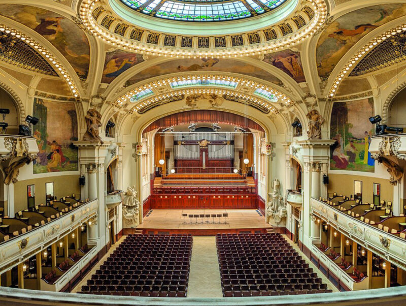 Smetana hall